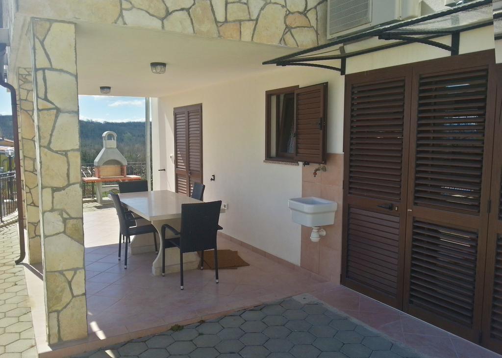 Villa Lara Karojba Room photo
